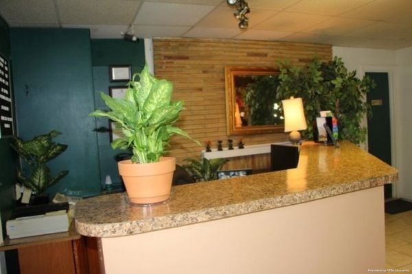 Scottish Inns Madison Heights